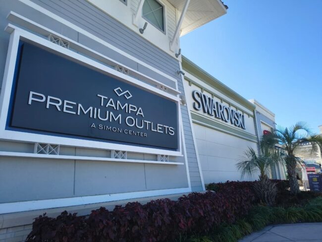 Entrada principal de Tampa Premium Outlets
