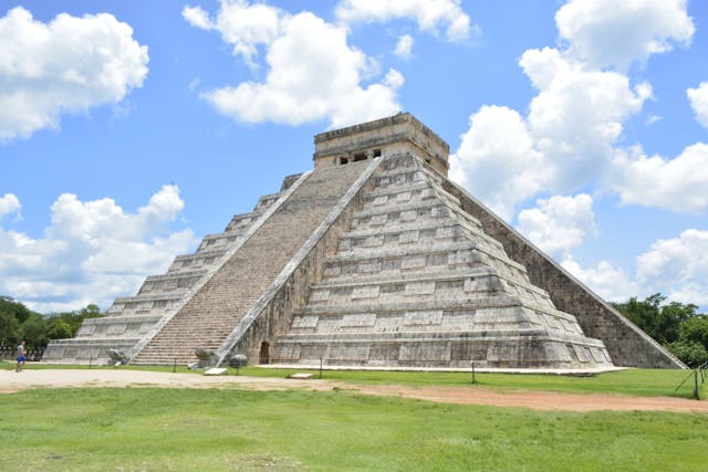 Pirámide de Kukulkán en Chichén Itzá, una de las siete maravillas del mundo moderno en México
