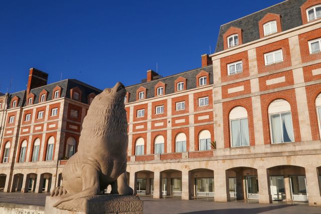 Hotel Provincial de Mar del Plata, imagen relacionada con paquetes de viajes para jubilados en Argentina en 2026.