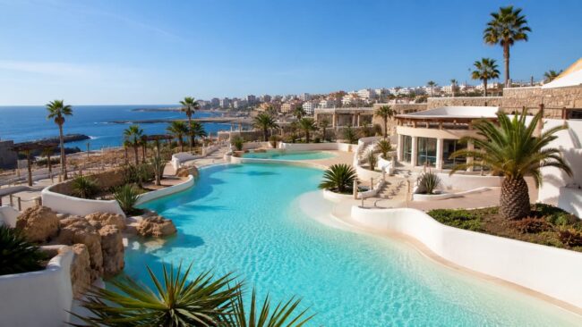 Coastal Lagoon Resort Escape en Ceuta