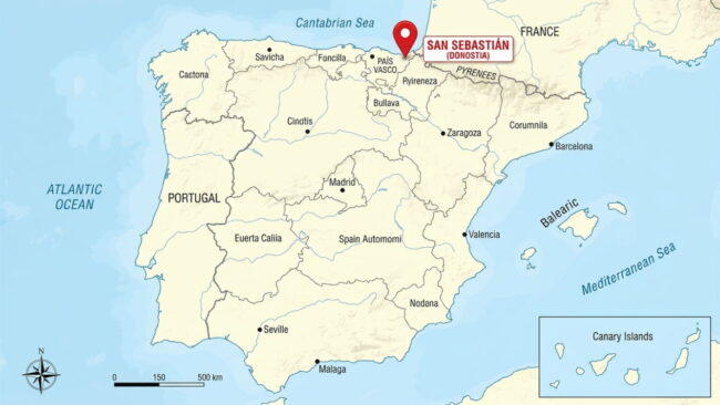 Mapa de España que señala la ubicación de San Sebastián, también llamada Donostia, en el País Vasco y cerca de la frontera con Francia.