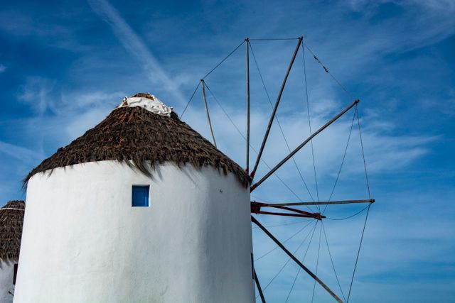 Molino de viento tradicional de Kato Mili en Mykonos, Grecia