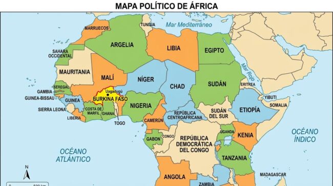 Dónde queda Burkina Faso: ubicación en el mapa de África Mapa político de África con Burkina Faso destacado y su capital, Uagadugú, señalada